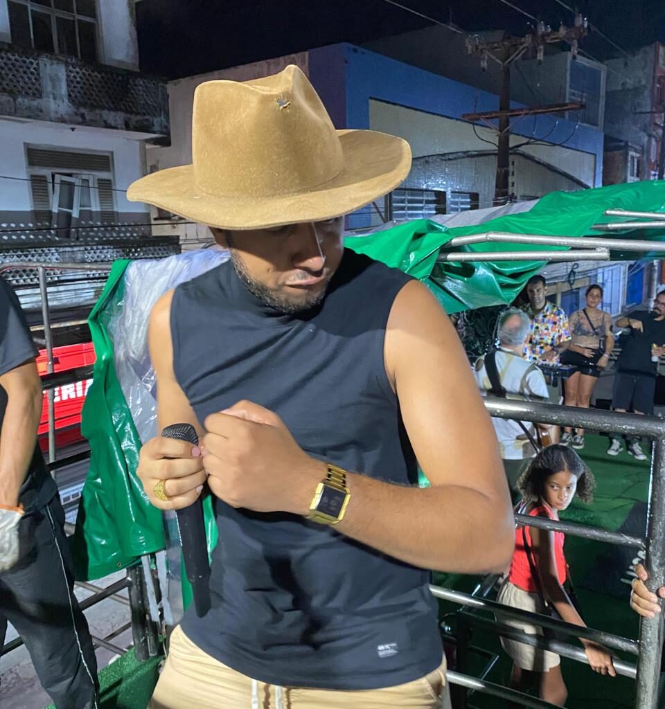 Lucas Rodrigues embala a Alvorada de Nordestina e transforma a madrugada em uma grande festa